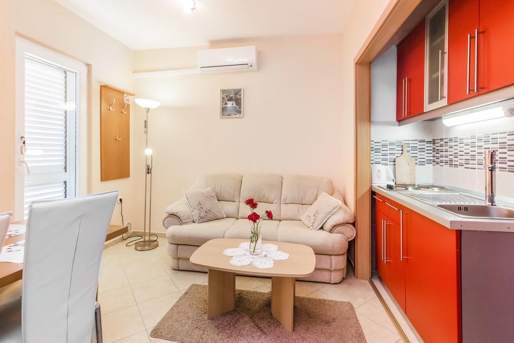 Oaza Tribunj Sea Viewアパートメント 部屋 写真